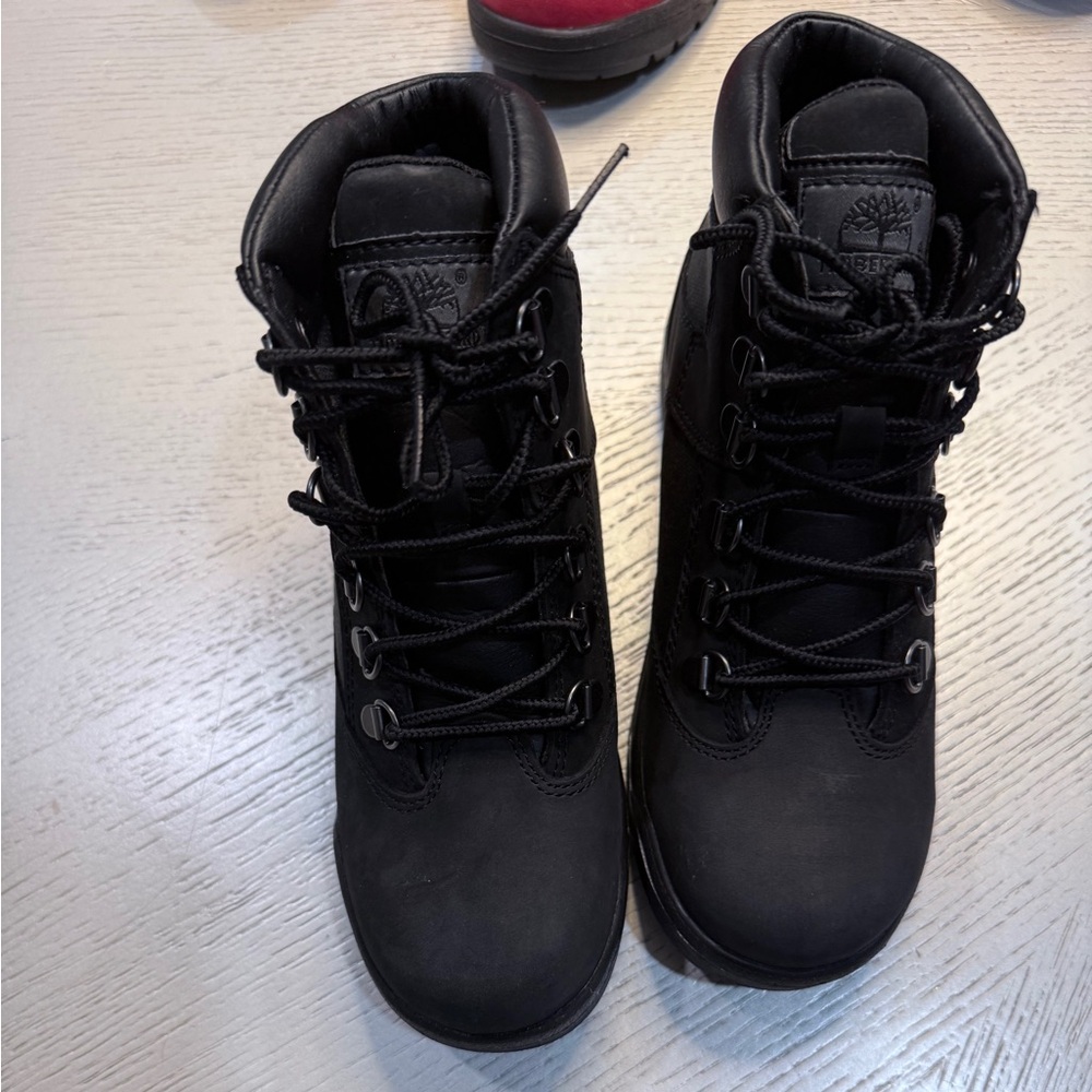Brand New ! Black Timberland Lace-Up Boots Kids Size 3Y